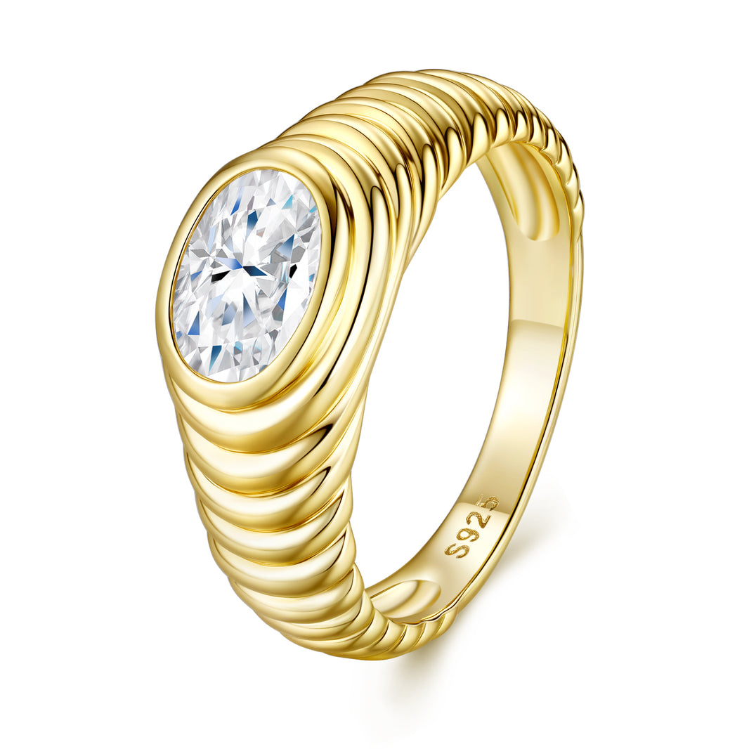 Élan Moissanite Ring