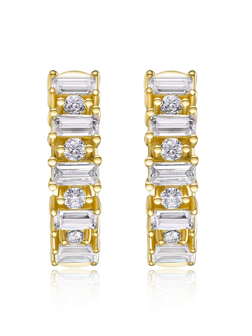 Amélie Huggie Moissanite Earrings