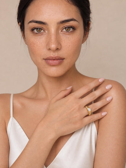 Élan Moissanite Ring