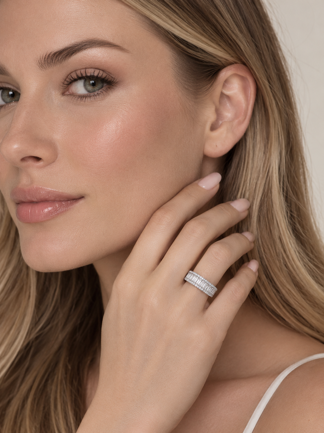 Vivienne Moissanite  Ring